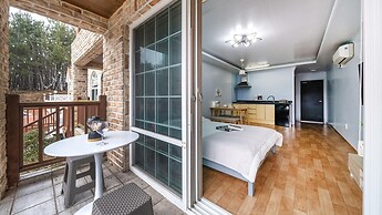 Taean Atirans Beach Pension