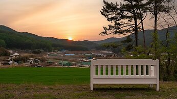Taean Atirans Beach Pension
