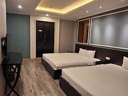 Skylark Boutique Hotel