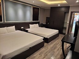 Skylark Boutique Hotel