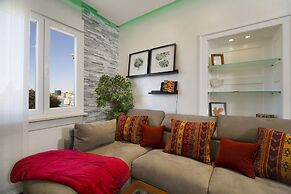 Central Station Art Apartment