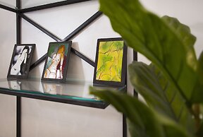 Central Station Art Apartment