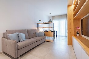 Marina Apartment 100m From Sea