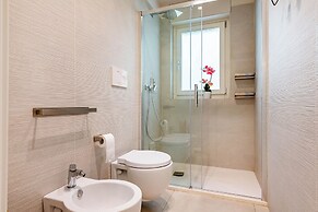 Marina Apartment 100m From Sea