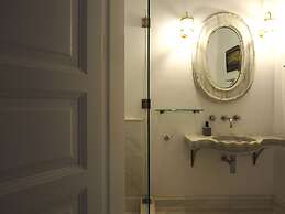 The Palm Rock Finikia Santorini