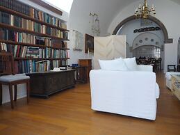 The Palm Rock Finikia Santorini