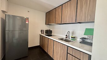 UNA Serviced Apartment by Manatidur