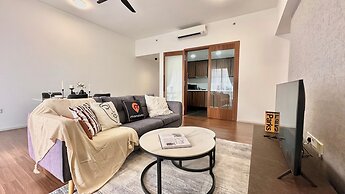 UNA Serviced Apartment by Manatidur