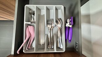 UNA Serviced Apartment by Manatidur