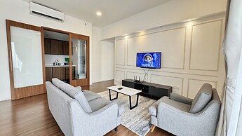 UNA Serviced Apartment by Manatidur
