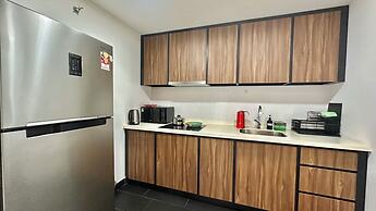 UNA Serviced Apartment by Manatidur