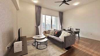 UNA Serviced Apartment by Manatidur