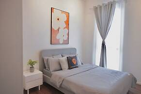 UNA Serviced Apartment by Manatidur