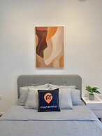 UNA Serviced Apartment by Manatidur