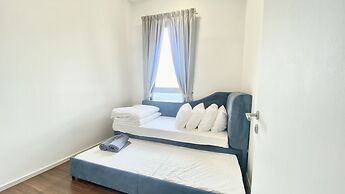 UNA Serviced Apartment by Manatidur