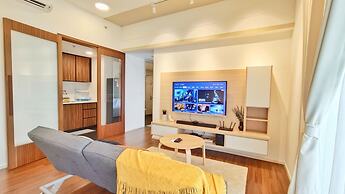 UNA Serviced Apartment by Manatidur