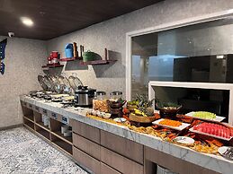 Luminor Hotel Legian Seminyak - Bali