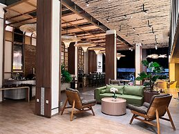 Luminor Hotel Legian Seminyak - Bali