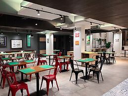 Luminor Hotel Legian Seminyak - Bali