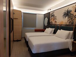 Luminor Hotel Legian Seminyak - Bali