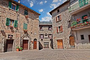 Family Chalet In Monte Amiata