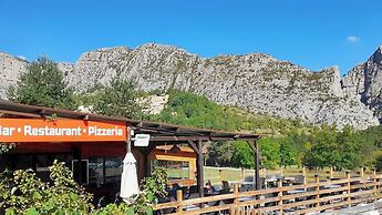 Camping La Pinatelle