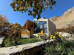 Hiraya Resort Hunza