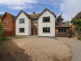 8 Newmarket Road
