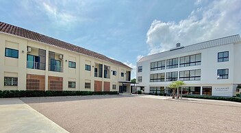 Calamint Residence Hotel