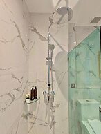 Calamint Residence Hotel