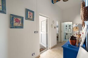 3716 Villetta White by Barbarhouse