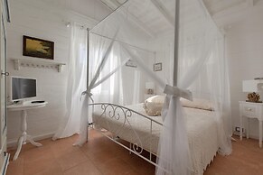 3716 Villetta White by Barbarhouse