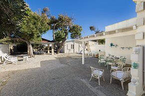 3716 Villetta White by Barbarhouse