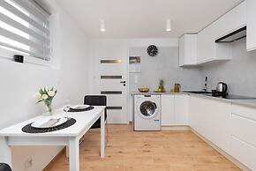 Quiet Apartment in Gdynia by Renters