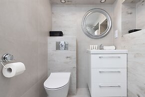 Quiet Apartment in Gdynia by Renters