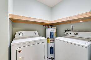 Charming Fort Walton Beach Home: 6 Mi to Ocean!