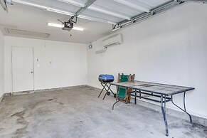 Charming Fort Walton Beach Home: 6 Mi to Ocean!