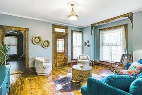 Granbury Home w/ Fire Pit, Walk to The Square!