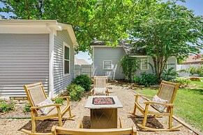 Granbury Home w/ Fire Pit, Walk to The Square!