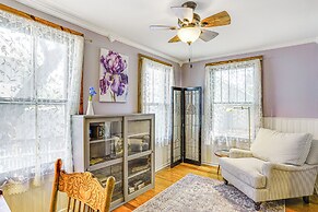 Granbury Home w/ Fire Pit, Walk to The Square!