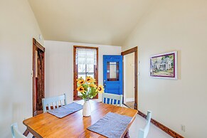 Granbury Home w/ Fire Pit, Walk to The Square!