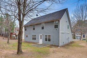 Spacious Snellville Home w/ Yard: 28 Mi to Atlanta