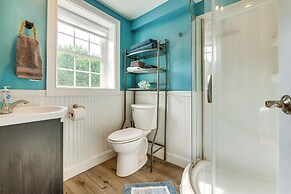 Downtown Ogunquit Home: 1 Mi to Beach!