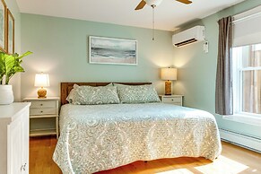 Downtown Ogunquit Home: 1 Mi to Beach!