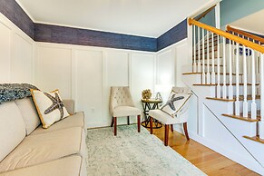 Downtown Ogunquit Home: 1 Mi to Beach!