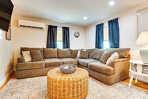 Downtown Ogunquit Home: 1 Mi to Beach!