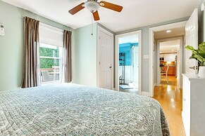 Downtown Ogunquit Home: 1 Mi to Beach!