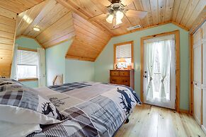 Santeetlah Lake Retreat w/ Dock: Walk to Water!