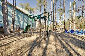 Broken Bow Cabin w/ Hot Tub, Pool Table & Fire Pit