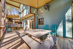 Broken Bow Cabin w/ Hot Tub, Pool Table & Fire Pit